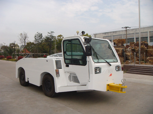 a(chn)ƷQSZG7160  Aircraft Towing Tractor
a(chn)Ʒ̖(ho)
c(din)Δ(sh)3215